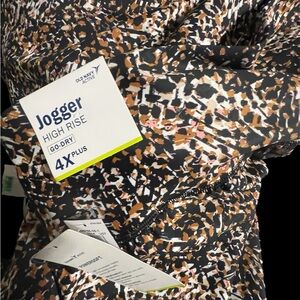 Plus size Old Navy Multicolor High Rise Jogger